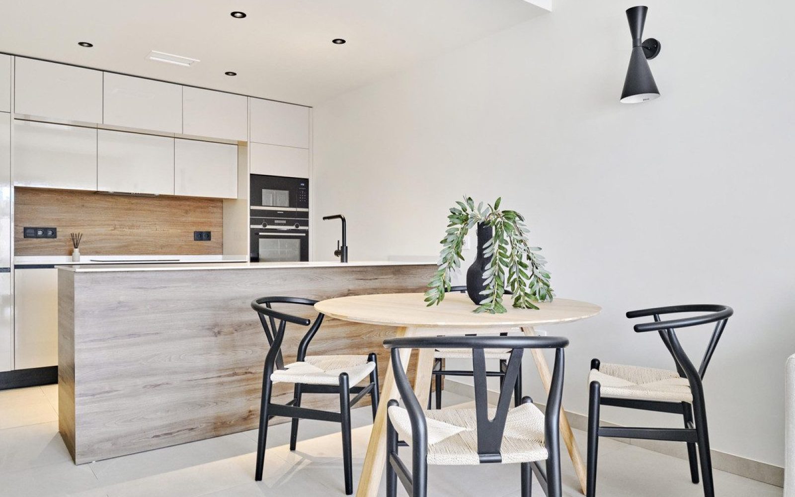 269_villa_amalia_mediterranean_gardens_52-aa08978ddec66a09ad5932aa90b5d90c