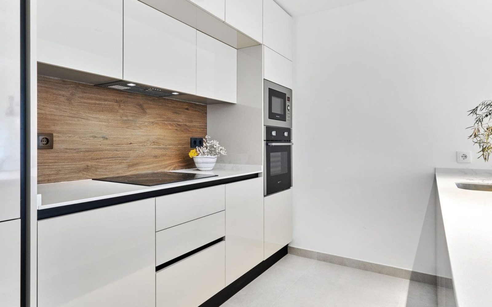 269_villa_amalia_mediterranean_gardens_8-e64a9055bba3e77ac8aca3b893cdf826