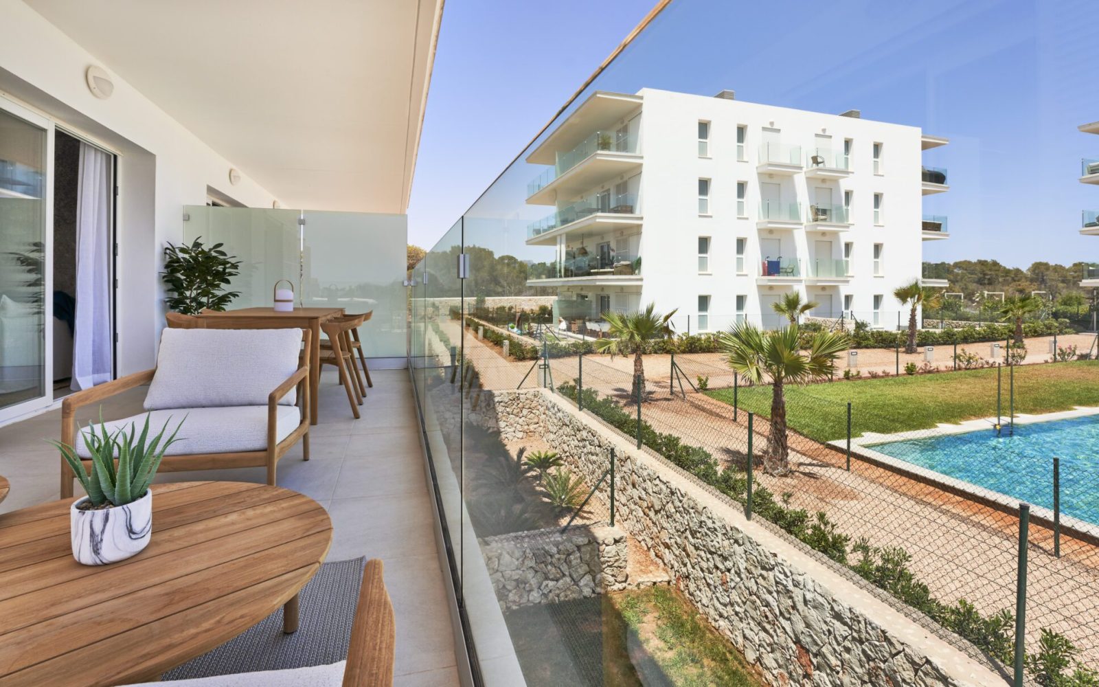 69_compass_A11.1-Compass-7-1-1-Cala dOr-terrace-Ago2024